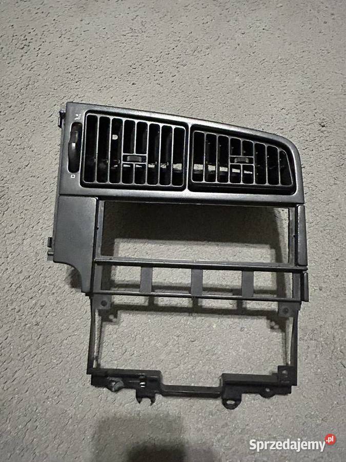 Ramka radia nawiewów konsoli vw passat b3 Deski rozdzielcze, konsole Lublin