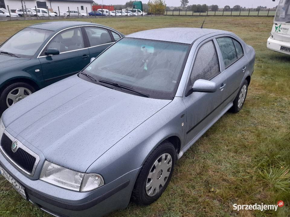 Skoda Octavia 16 benzyna GAZ klima VAT marża Wągrowiec