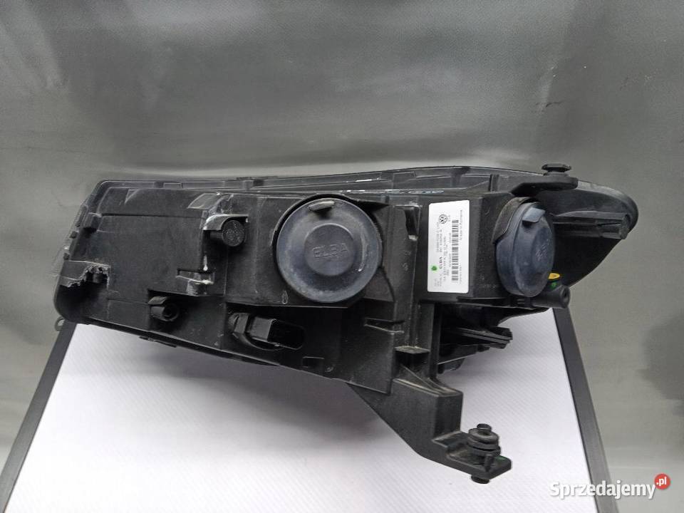 LAMPA PRZÓD PRZEDNIA PRAWA VW CADDY 4 2K8941C06