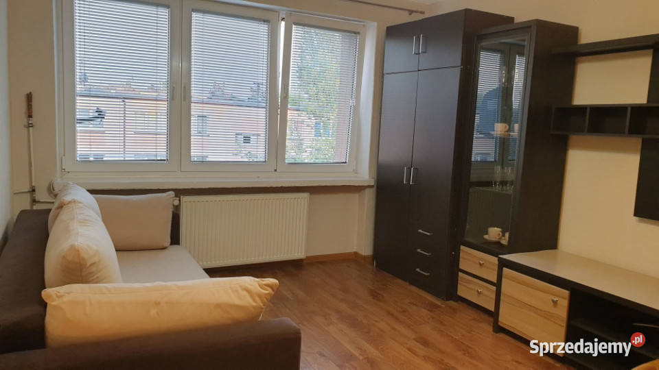 Bezpośrednio Przytulna kawalerka 30m z CO