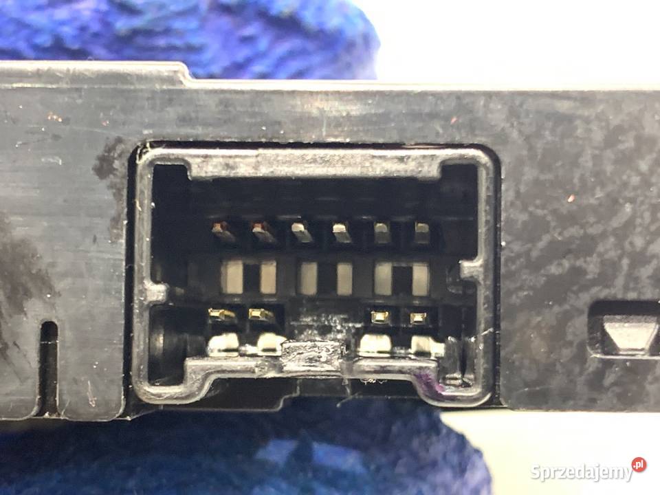 WŁĄCZNIK ŚWIATEŁ AWARYJNYCH SUZUKI SX4 PRZYCISK osobowe