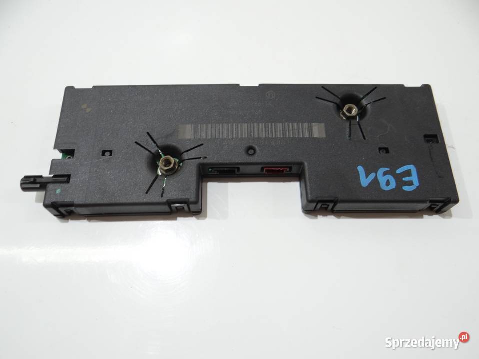 WZMACNIACZ ANTENOWY BMW E91 6934846 Strzyżewice