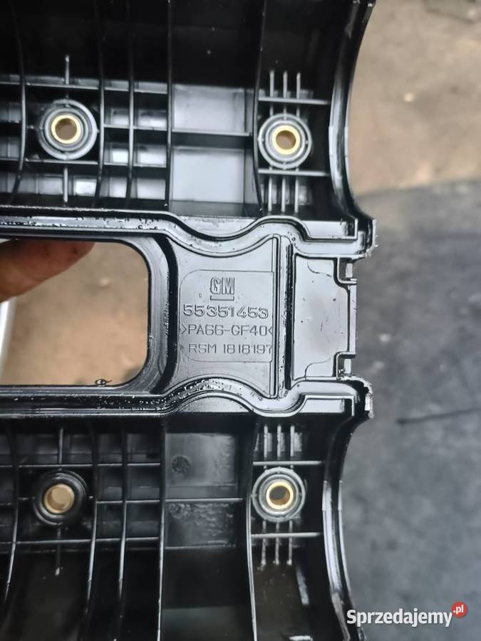 Pokrywa zaworów Opel Vectra Signum Omega 32 Saab Wola Siennicka sprzedam