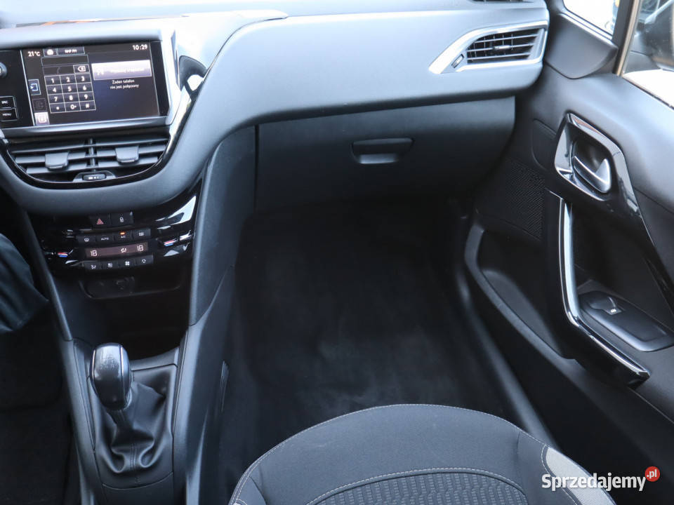 Peugeot 208 12 PureTech sprzedam