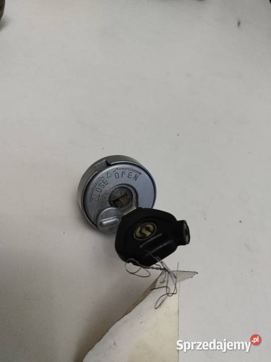 Korek wlewu paliwa sym 400 Turek