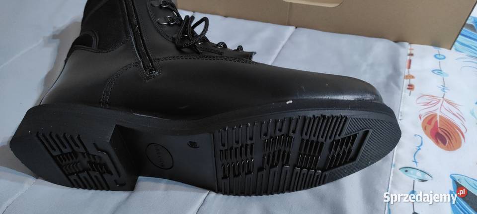 trzewiki pilota letnie wzór 2010 Mnichów sprzedam