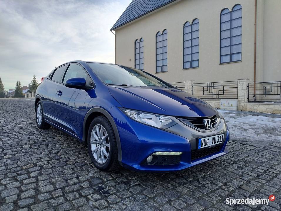 Honda civic 2013 rok benzyna climatronic kamera cofania zadbana czysta