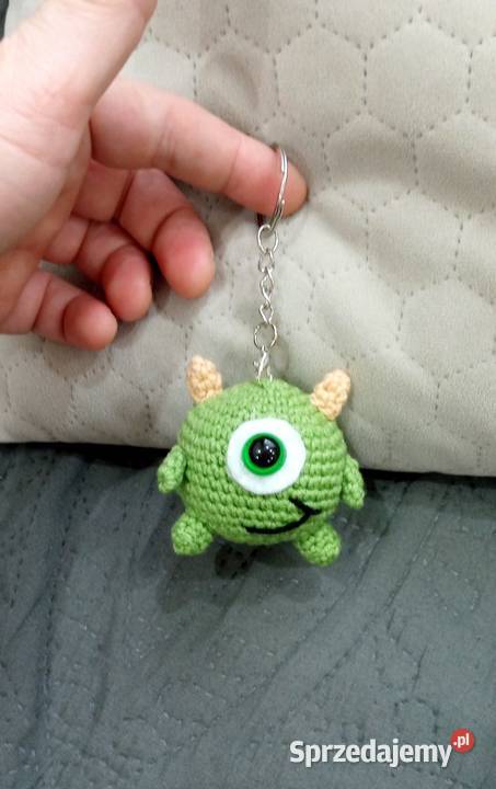 Mike Wazowski wykonany na szydełku brelok Łask