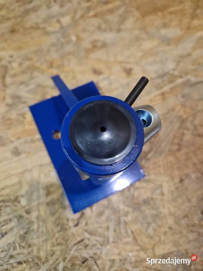 Przyrząd do roznitowywania łańcuchów G74098