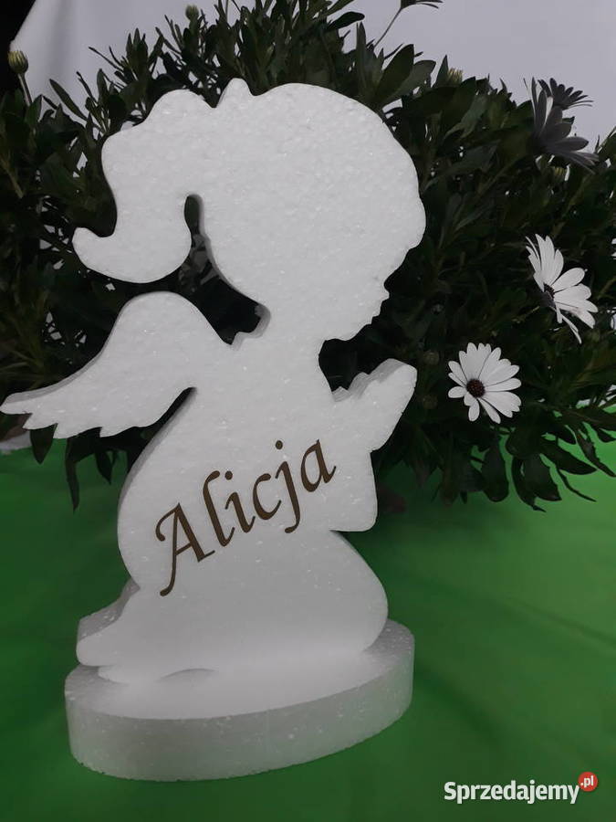 Aniołek klęczący z imieniem dekoracja Pierwsza Dobrzyca