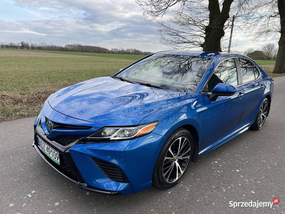 Camry w wersji SE benzyna Lidzbark