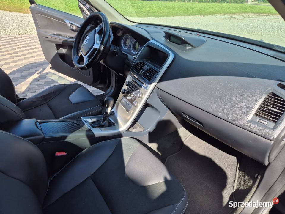 Sprzedam elektryczne lusterka XC 60
