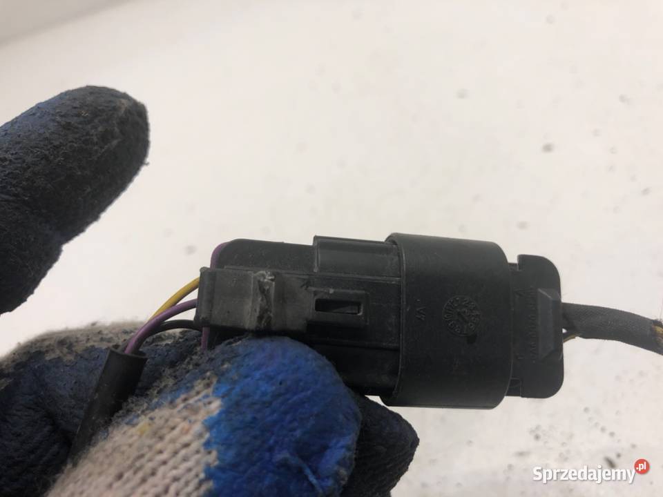 ZAMEK MASKI PRZÓD OPEL ZAFIRA C Minivan