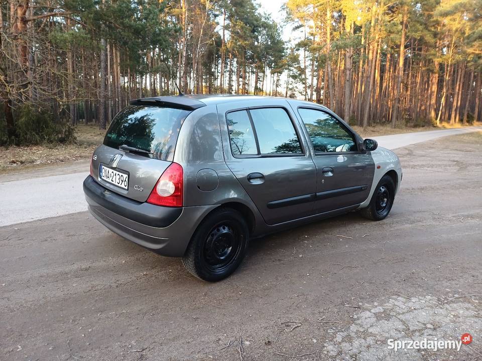Renault Clio 2 12 16V manualna Szubin