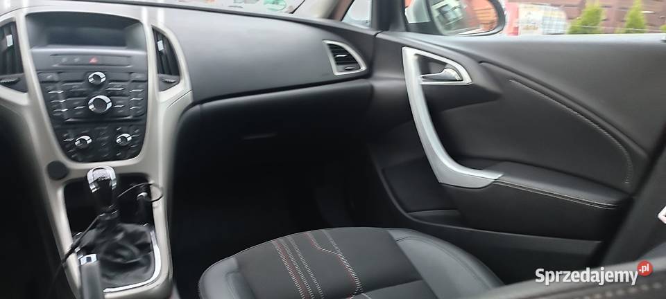 Opel Astra J