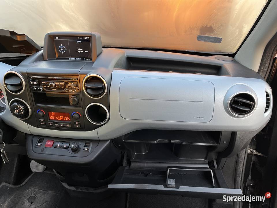 Citron Berlingo 16 Diesel 2013 lifcie Automat 6 nieuszkodzony Wysokienice sprzedam