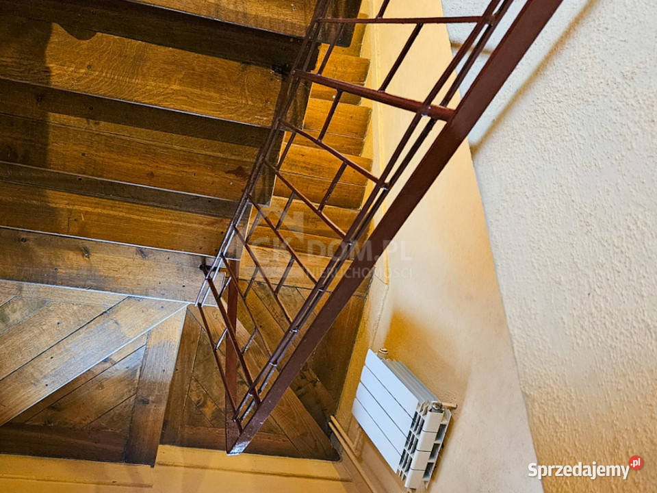 Kameralny dom do zamieszkania Jędrzejów pustak