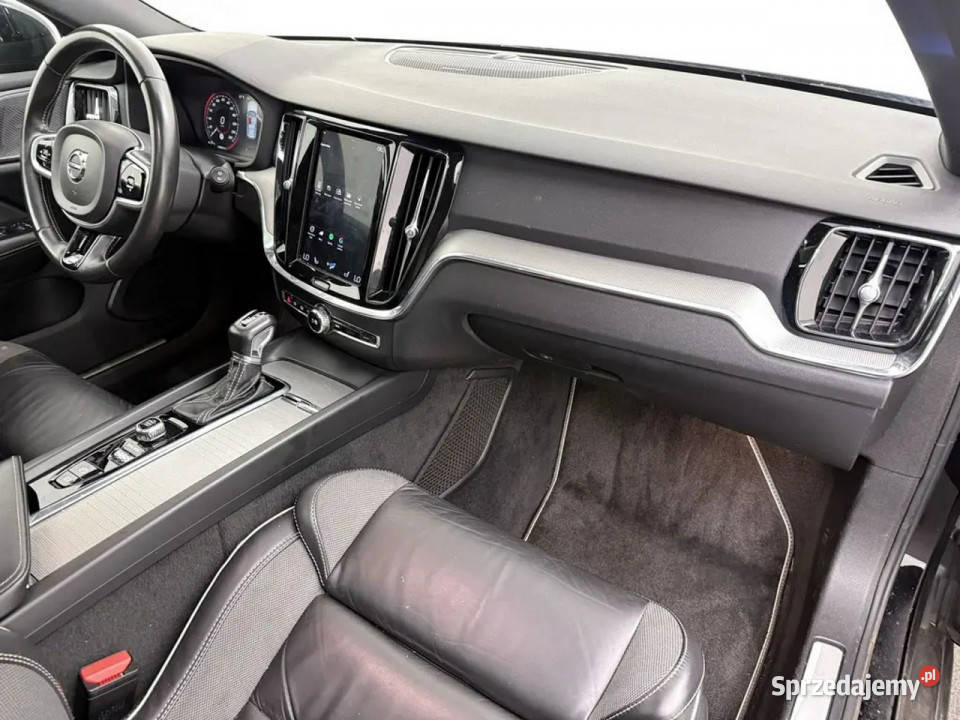 Volvo V60 20 D4 190 RDesign Panorama Skóry Kombi