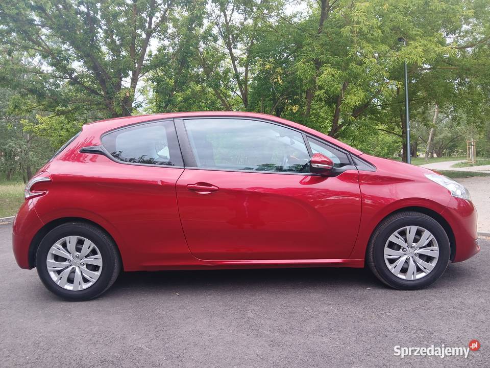 Peugeot 208 3D Salon 1 Właściciel Nowy Rozrząd światła LED Warszawa sprzedam
