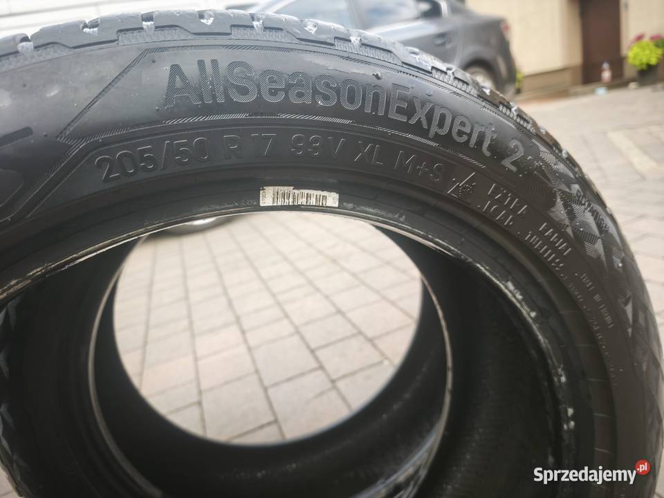 Uniroyal Allseason Expert 2 20550R17 Buszyce