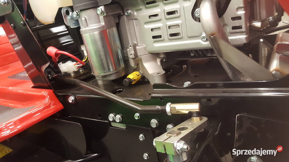Traktor ogrodowy SMART RC125 z pługiem śnieżnym Kobiele Wielkie sprzedam