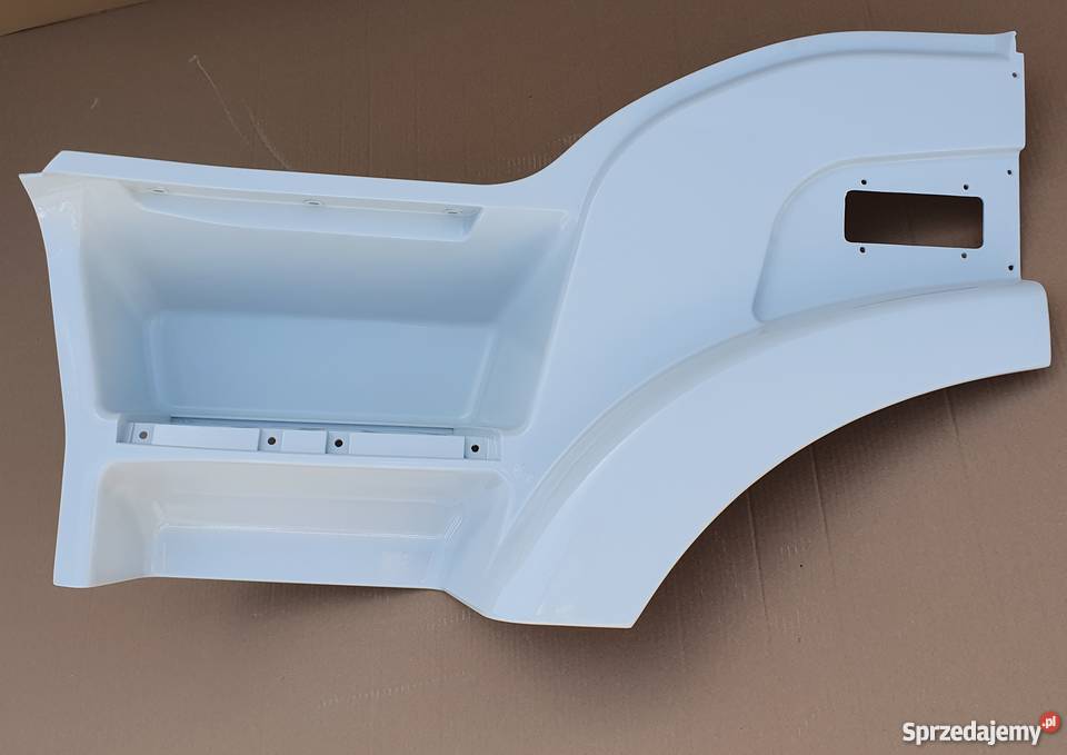 IVECO STRALIS STOPIEŃ LEWY Bieleń