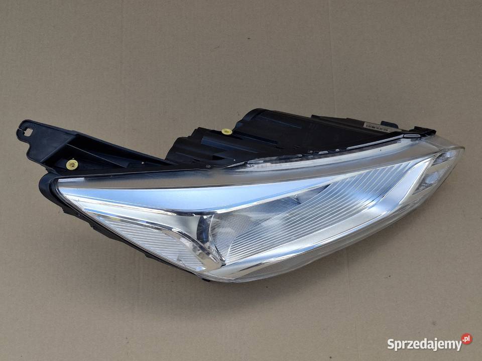 FORD C 2 II REFLEKTOR PRAWY LAMPA PRAWA LED LIFT Bieleń sprzedam