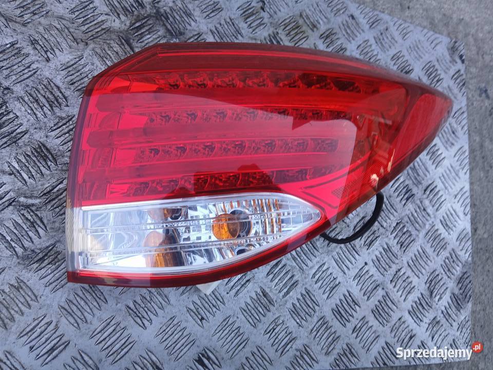 Lampa prawa tył tylna led Hyundai i40 kombi EU Lampy tylne Radłów