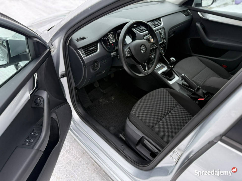 koda Octavia Salon Polska Faktura VAT 23 III komputer pokładowy Tarnowskie Góry