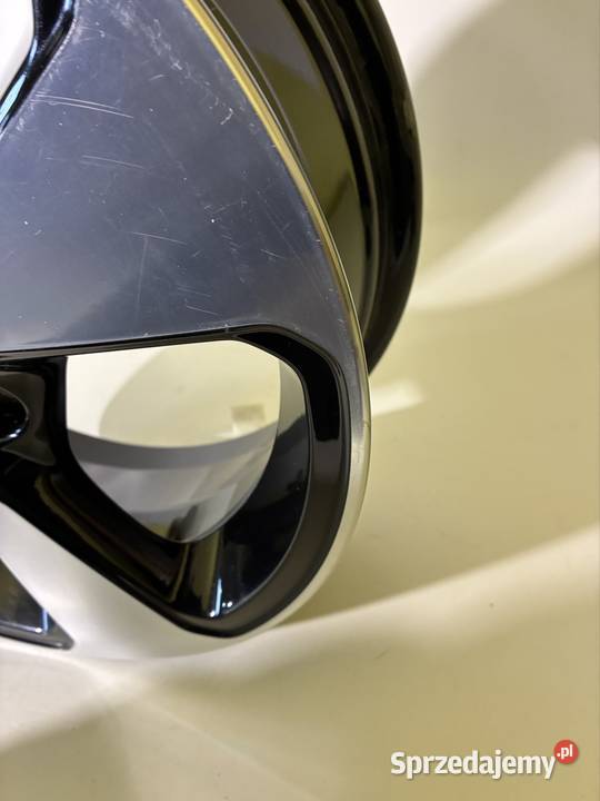 Smart Fortwo 4xOryg felgi 55Jx15 ET42 Kat Średnica 15"