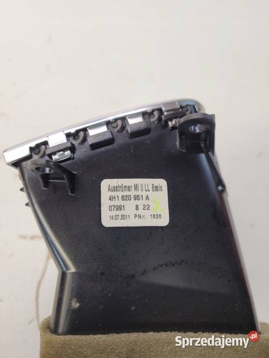 KRATKA NAWIEWU ŚRODKOWA AUDI A8 D4 4H1820951A Przystajń