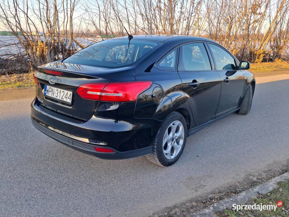 Ford Focus 2017r 16 Benzyna 105 Salon Polska lakier metallic Focus Ford Wyszogród