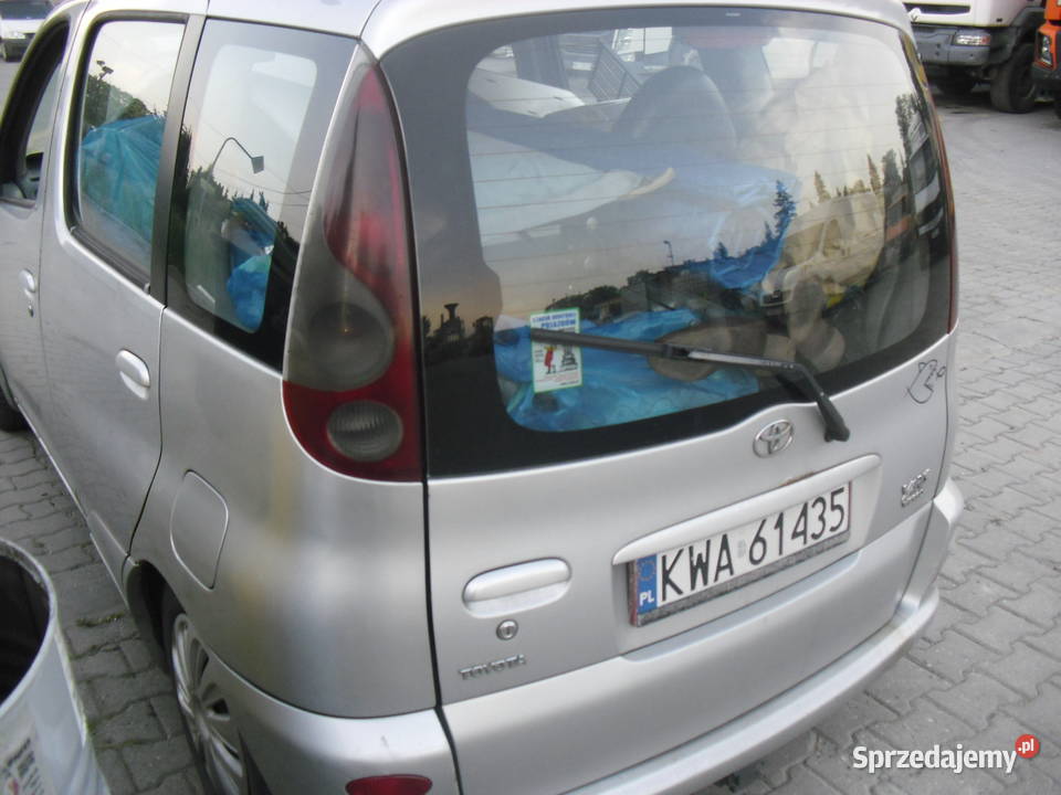 TOYOTA YARIS VERSO 2002r 14 diesel D4D Yaris Verso