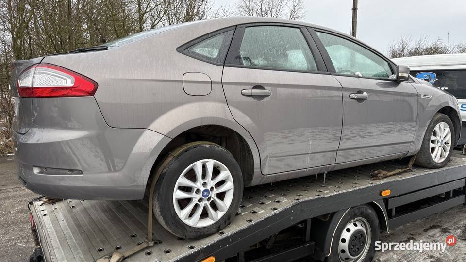 Mondeo mk4 20 tdci manual 6b na części osobowe sprzedam