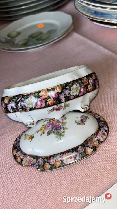 Puzderko z porcelany Sygnowane Z pięknym dekorem Gdańsk
