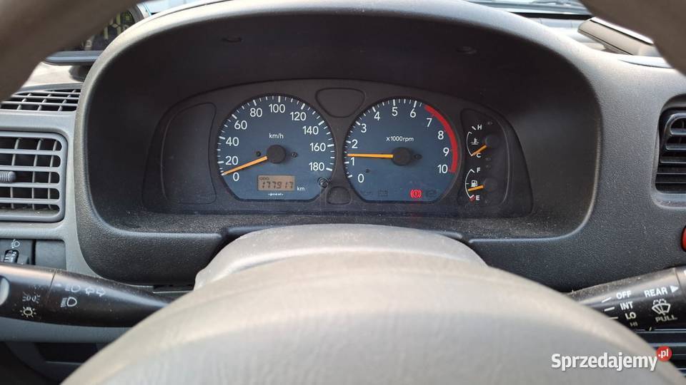 Suzuki Alto 5l100 oszczędne autko miejskie 177000km