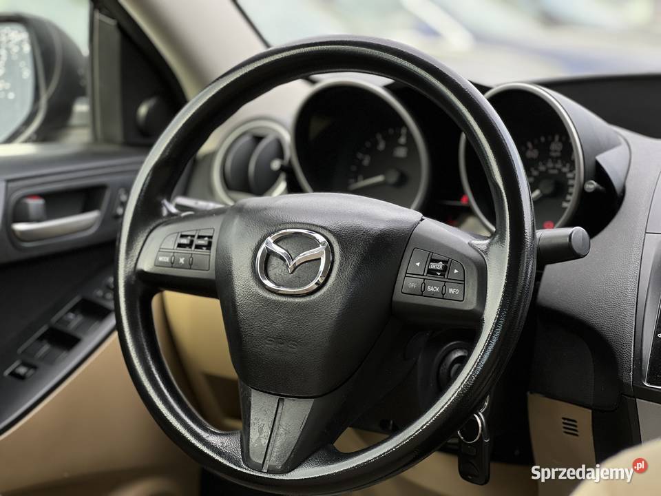 Mazda 3 2010 asystent parkowania