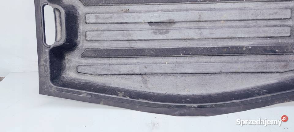 WNĘKA KOŁA ZAPASOWEGO MISA AUDI Q7 4L0864105B śląskie Przystajń