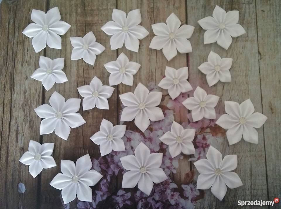 Kwiatki ze wstążki Czeremcha sprzedam