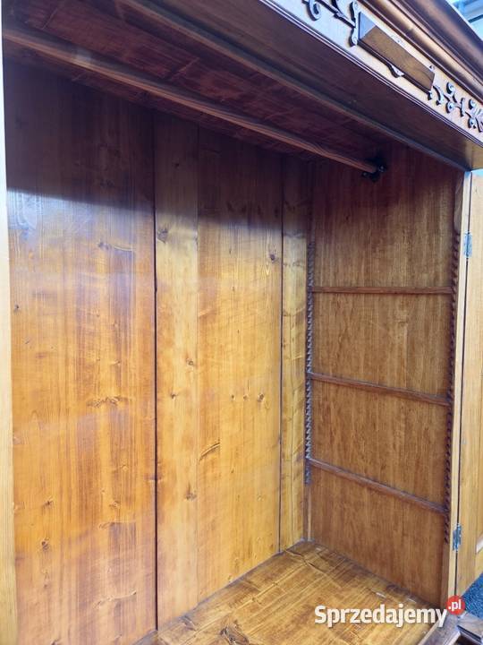 Szafa orzechowa z końca XIX wieku 9286