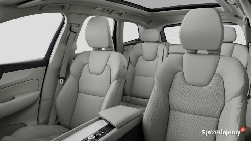 Volvo XC 60 Ultra Bright B5 AWD mild hybrid łopatki zmiany biegów