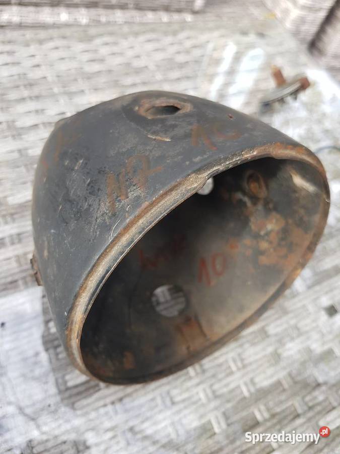 10Ładnametalowa obudowa lampy WSK M06