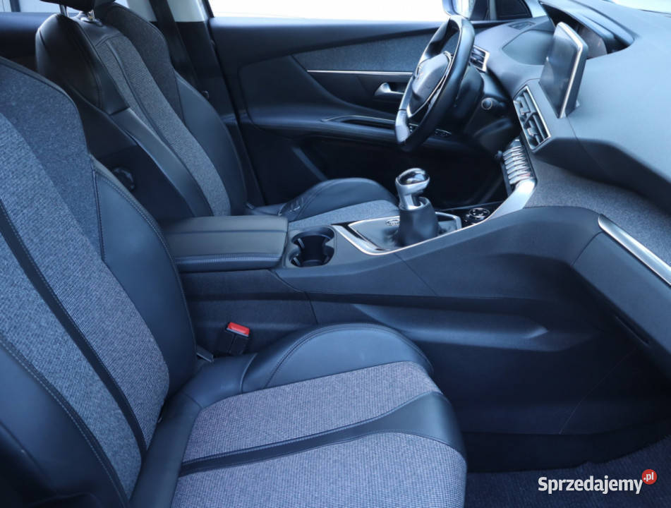 Peugeot 3008 12 PureTech Piaseczno