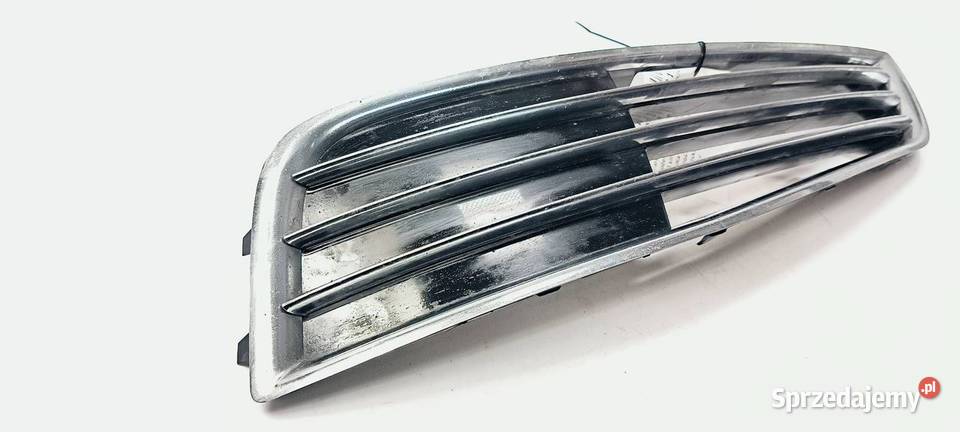 KRATKA ZDERZAKA PRZÓD AUDI A8 D4 4H0807679E Lipno