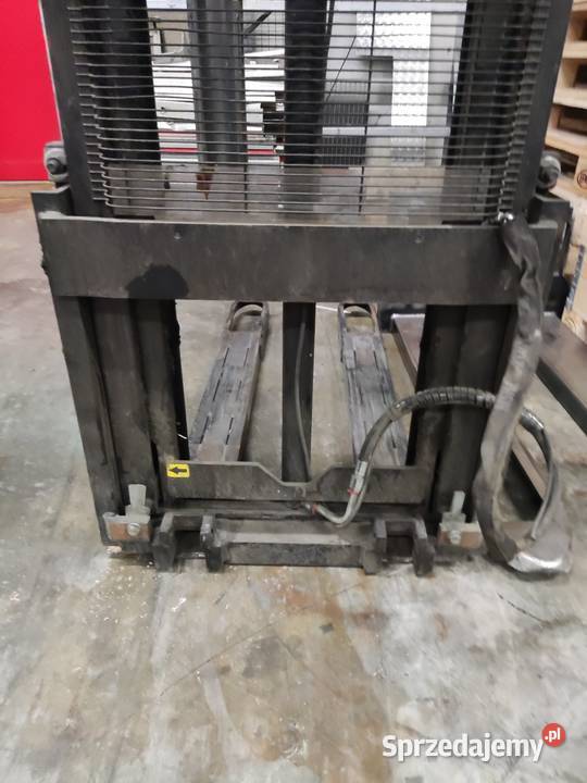 Maszt wózka paletowego toyota do np traktora Libusza sprzedam