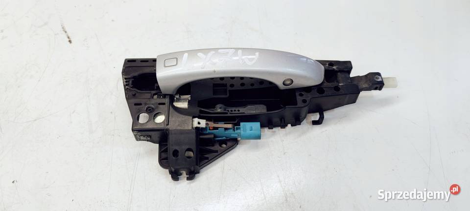 KLAMKA PRAWA AUDI A6 C7 4H0837886 LX7W LED Przystajń