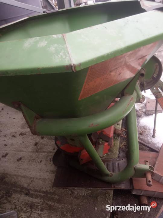 Rozsiewacz amazone z wałkiem Połaniec