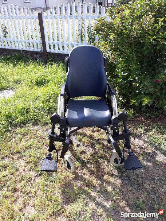 Sprzedam wózek inwalidzki Sprzęt rehabilitacyjny i ortopedyczny Piotrków Trybunalski