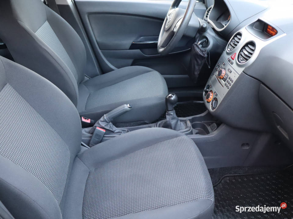 Opel Corsa 12 centralny zamek