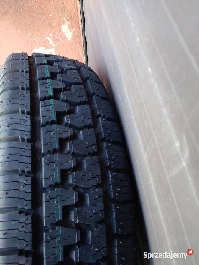 sprzedam opona 1 sztuka Yokochama super van Knurów